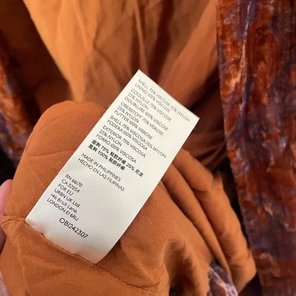 Anthropologie Esme Crushed Velvet
Floral Kimono Cardigan Jacket - Picture 4 of 5